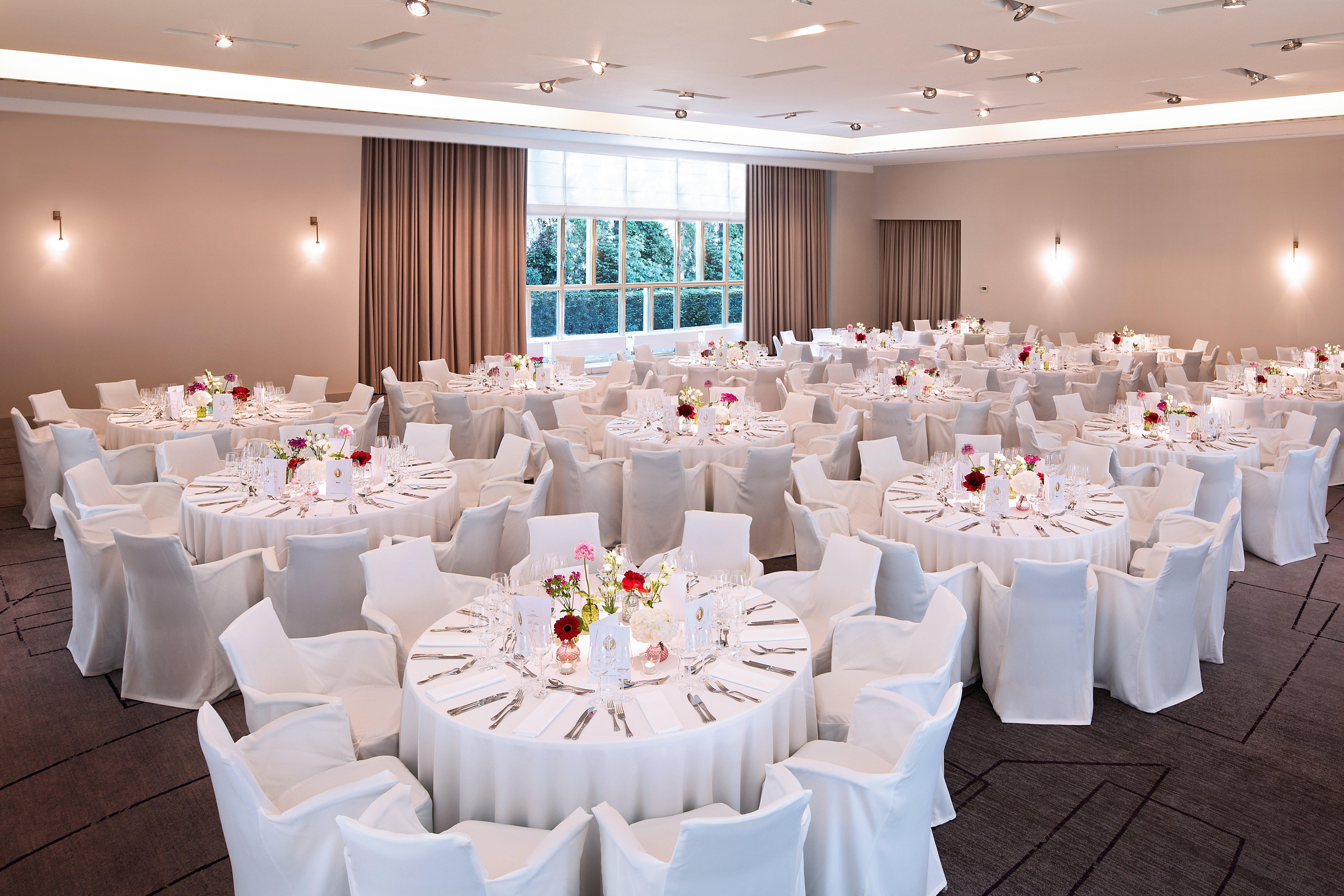 Intercontinental Berlin By Ihg Otel Dış mekan fotoğraf The ballroom at the Hotel
