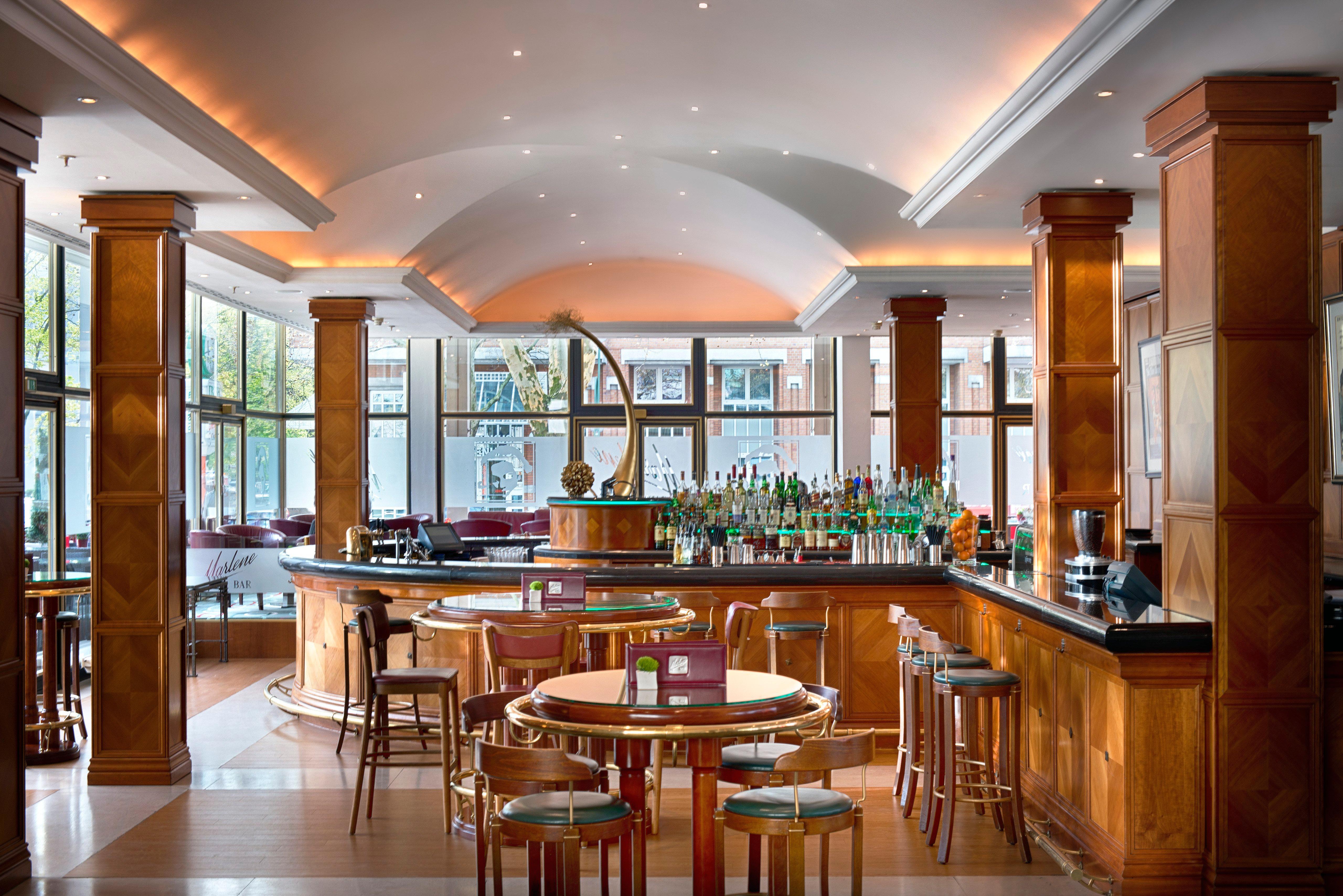 Intercontinental Berlin By Ihg Otel Dış mekan fotoğraf The bar at the InterContinental London