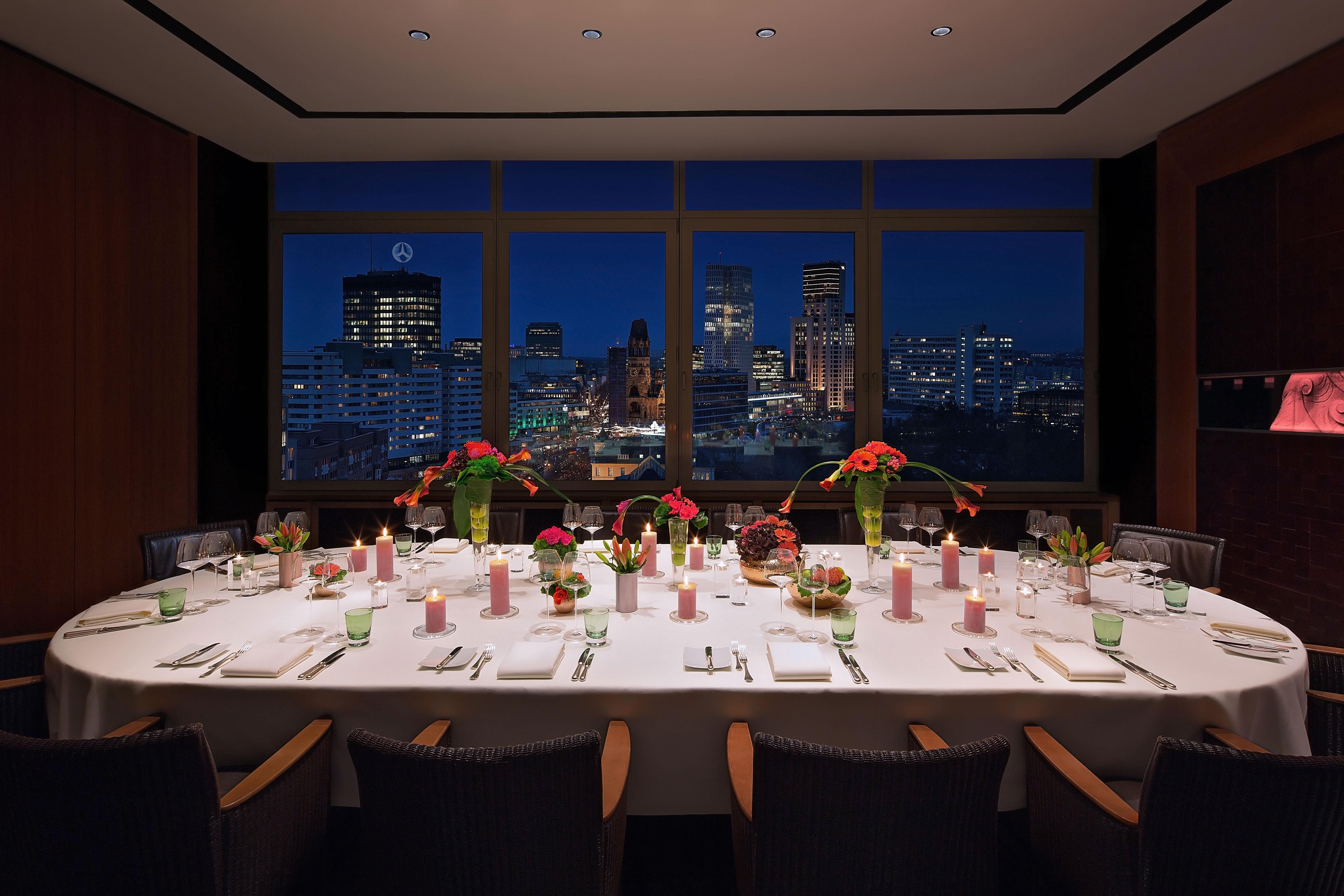 Intercontinental Berlin By Ihg Otel Dış mekan fotoğraf Private dining room at the Mandarin Oriental, New York