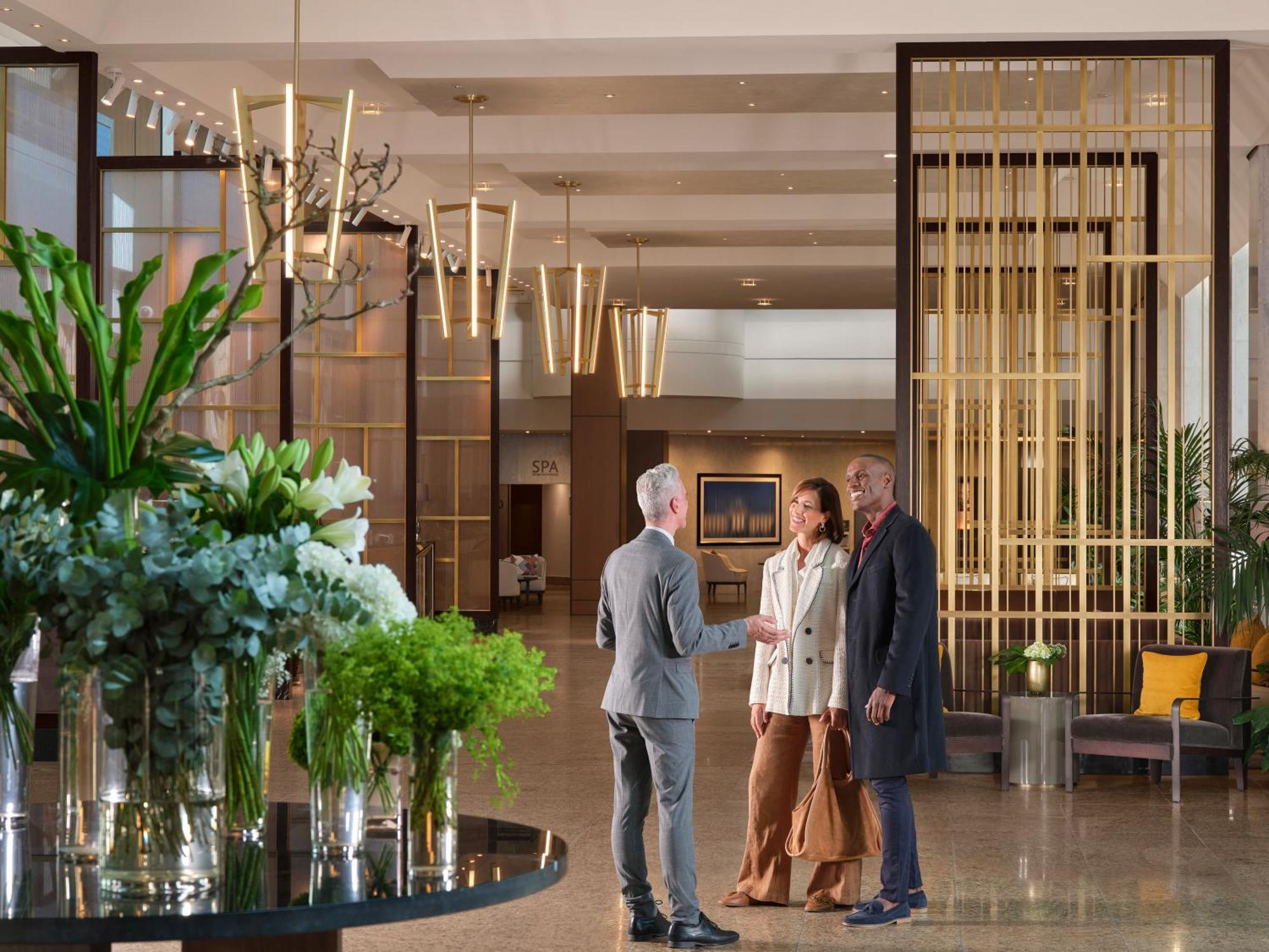 Intercontinental Berlin By Ihg Otel Dış mekan fotoğraf The lobby of the InterContinental Dublin